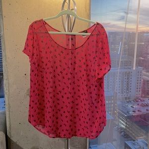 Lightweight Torrid shirt with butterfly print